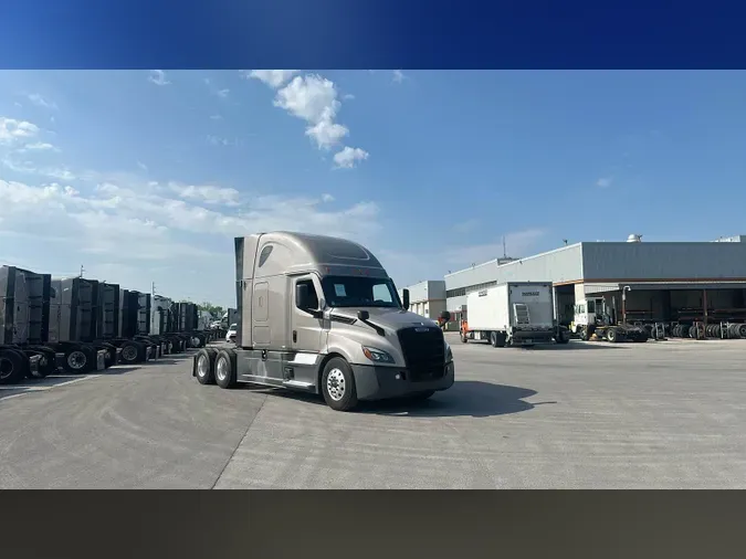 2022 Freightliner Cascadia 126963f47d4e5a66b22c7c839a0903fcadb