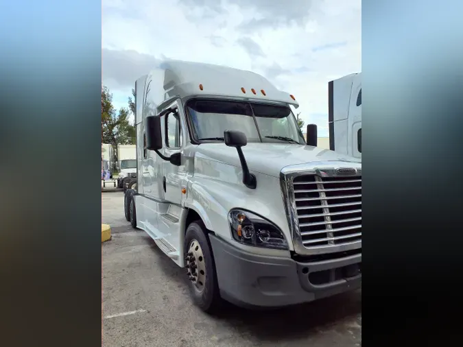 2019 FREIGHTLINER/MERCEDES CASCADIA 125