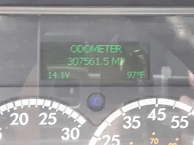 2019 FREIGHTLINER M2 106