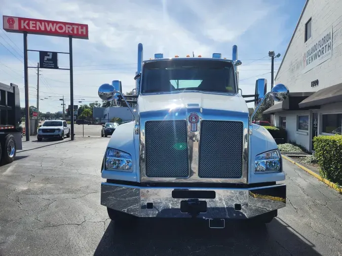 2026 Kenworth T880