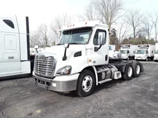 2018 FREIGHTLINER/MERCEDES CASCADIA 113