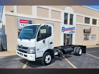 2016 HINO 155
