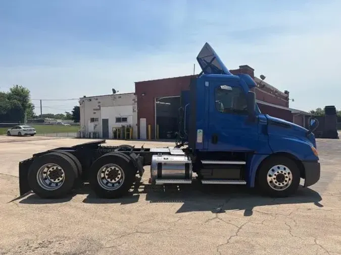 2020 Freightliner Cascadia