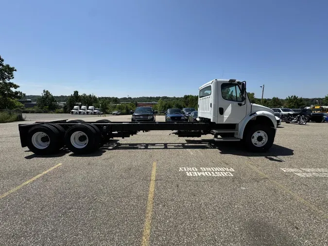 2020 Freightliner Business Class M2 106