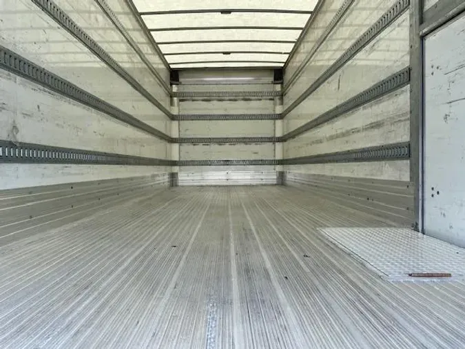 2020 Peterbilt 337