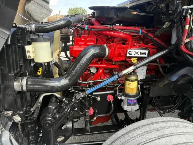 2021 International LT625
