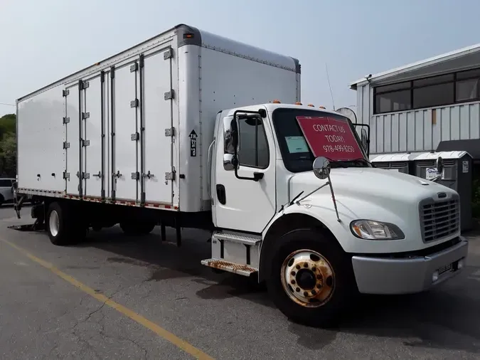 2020 FREIGHTLINER M2 106