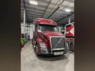 2020 VOLVO VNL860