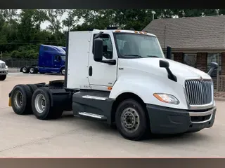 2021 INT LT625 6x4