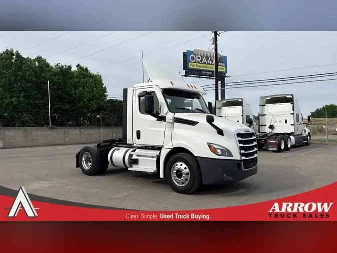 2023 FREIGHTLINER CA126