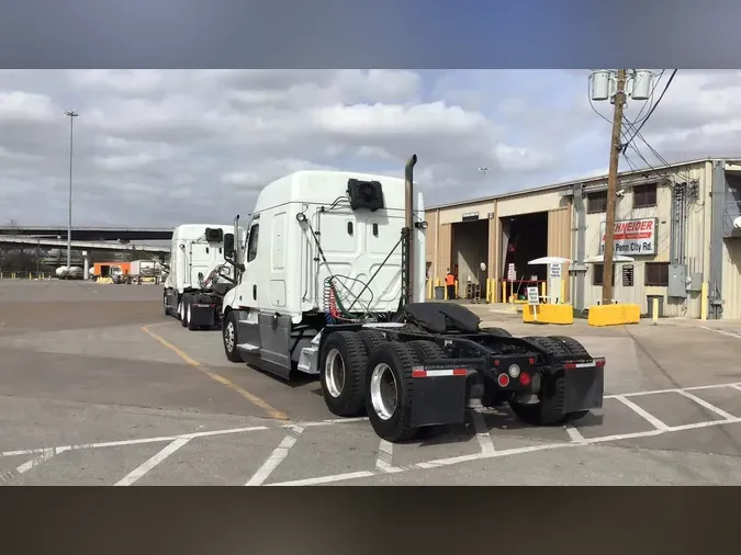 2021 Freightliner Cascadia 1269663c7ccd2fa6865eeb3375c66f0e9aa