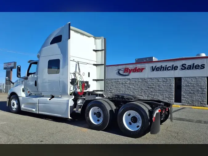 2019 NAVISTAR INTERNATIONAL LT625 SLPR CAB