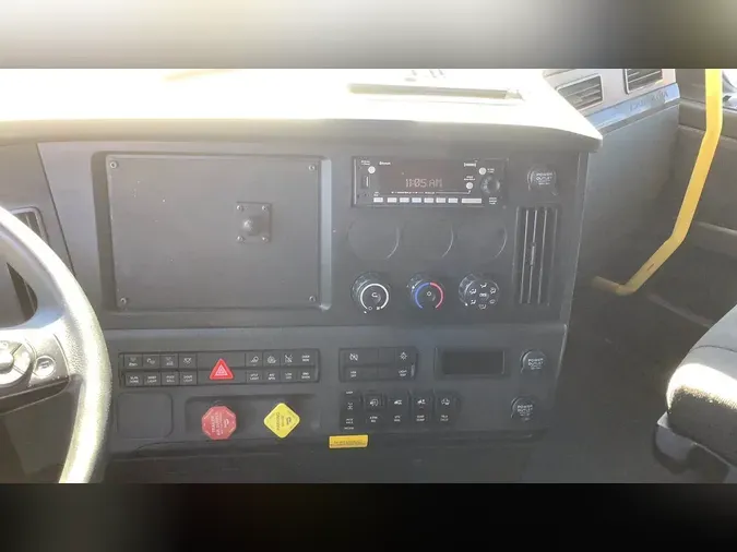 2023 Freightliner Cascadia 126