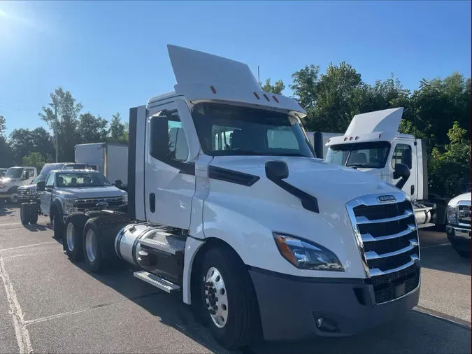 2021 Freightliner Cascadia966b56efeab29178279b05028aabbb29