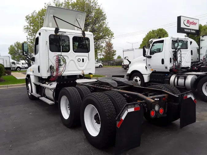 2018 FREIGHTLINER/MERCEDES CASCADIA 125