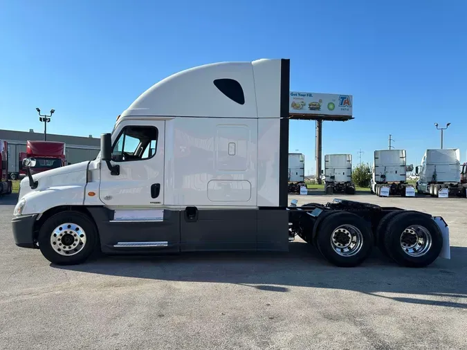 2019 FREIGHTLINER CASCADIA