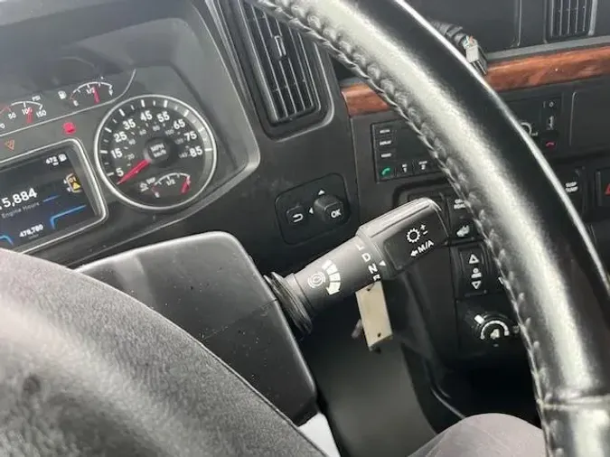 2021 International LT625