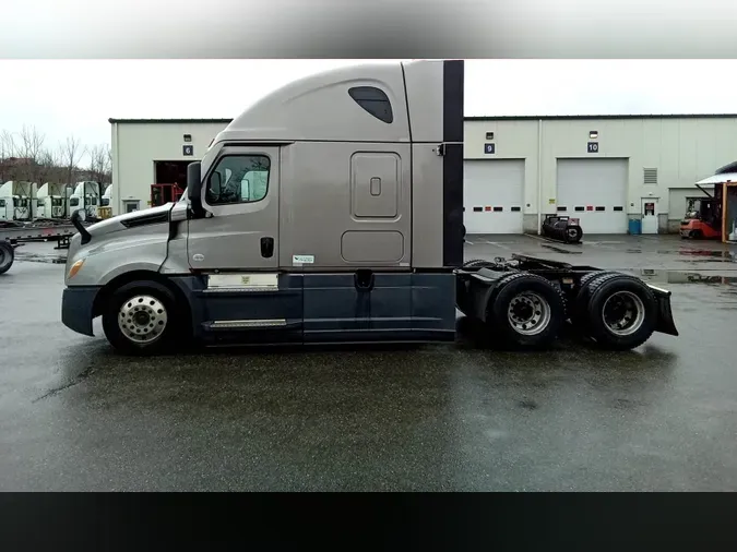 2021 Freightliner Cascadia