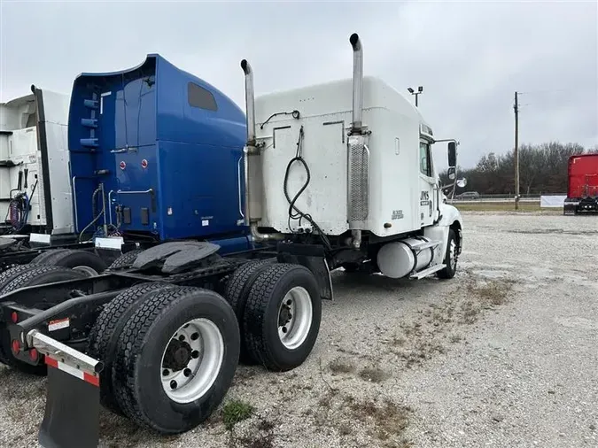 2004 FREIGHTLINER COLUMBIA