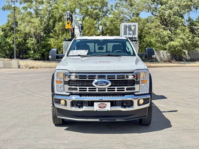 2025 FORD F-550 XL