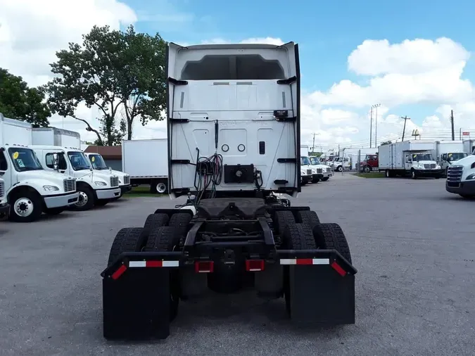 2019 NAVISTAR INTERNATIONAL LT625 SLPR CAB
