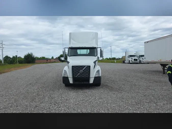 2018 Volvo VNL300