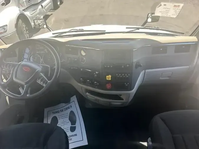 2021 Peterbilt 579