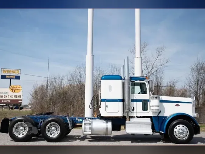 2018 PETERBILT 389