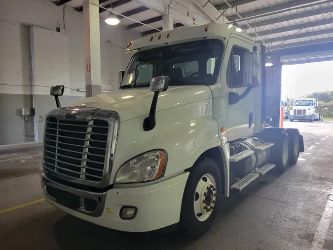 2017 FREIGHTLINER/MERCEDES CASCADIA 125968135eb8be7c2cbc4cddbcbfe514526