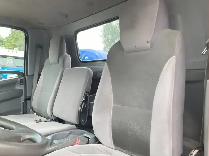2018 ISUZU NQR