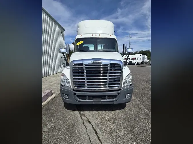 2019 FREIGHTLINER/MERCEDES CASCADIA 125