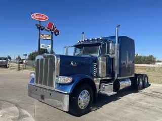2023 Peterbilt 389