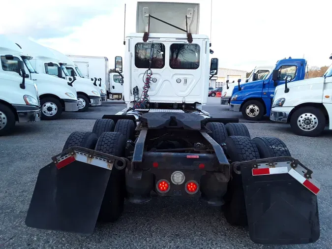 2018 FREIGHTLINER/MERCEDES CASCADIA 125