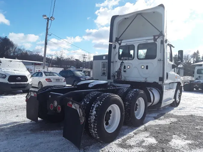 2018 FREIGHTLINER/MERCEDES CASCADIA 125