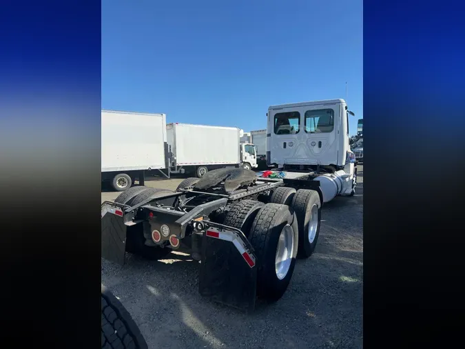 2018 FREIGHTLINER/MERCEDES CASCADIA 125