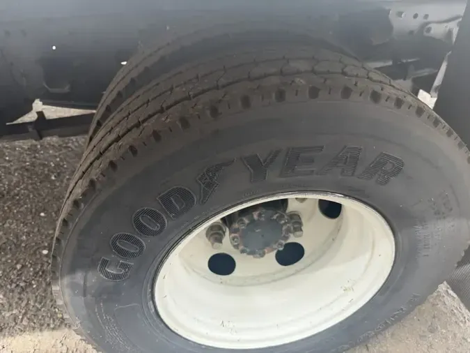 2019 ISUZU NPR HD