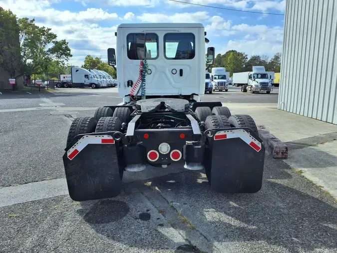 2020 FREIGHTLINER/MERCEDES CASCADIA 125