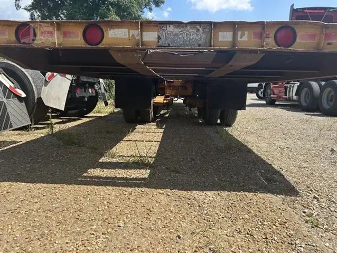 2000 LOADCRAFT 25 TON TILT