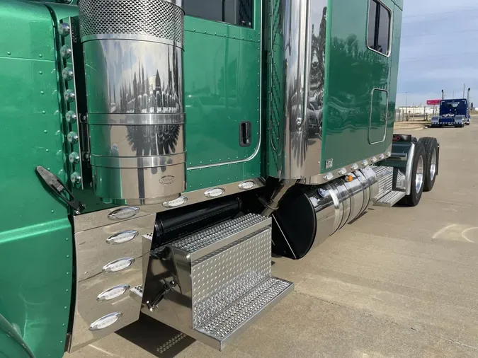 2024 Peterbilt 389968e43bfb847756f21e70a90bada942d