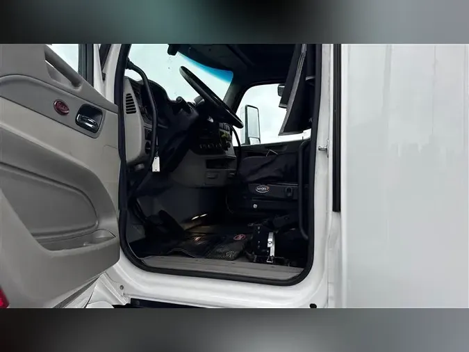 2021 PETERBILT 579