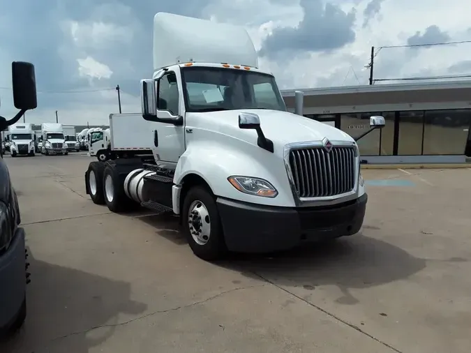2020 NAVISTAR INTERNATIONAL LT625 DAYCAB T/A
