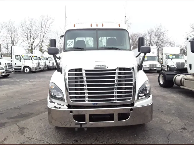 2019 FREIGHTLINER/MERCEDES CASCADIA 125