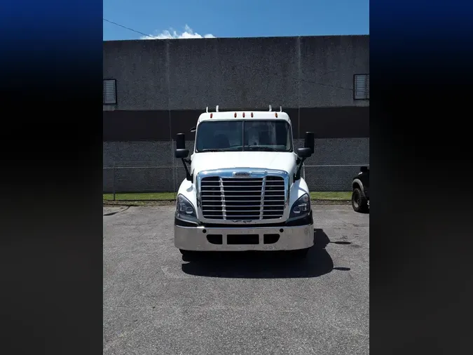2017 FREIGHTLINER CASCADIA 125