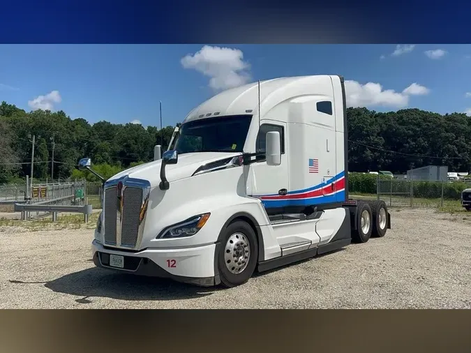 2024 Kenworth T680