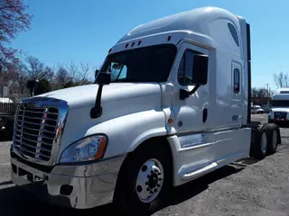 2018 Freightliner CASCADIA 125