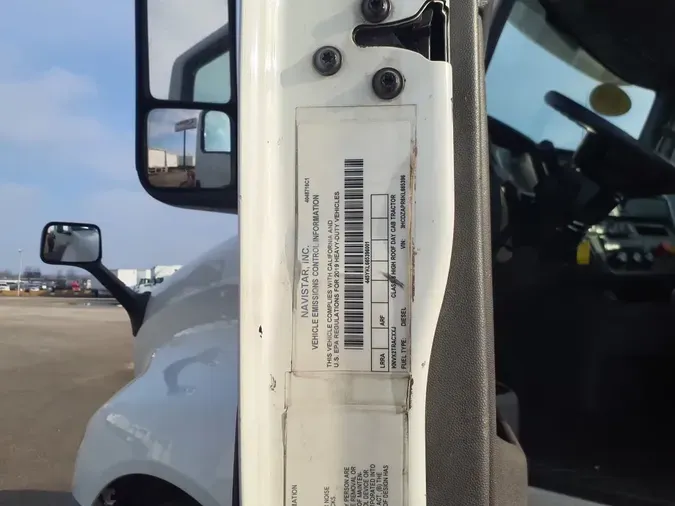 2019 NAVISTAR INTERNATIONAL LT625 DAYCAB T/A