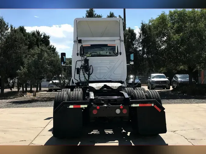 2019 INT LT625 6x4