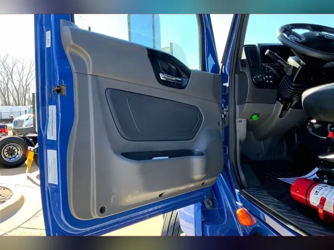 2022 INT LT625 6x496a03ef2d3561d8613d073005b1393ae