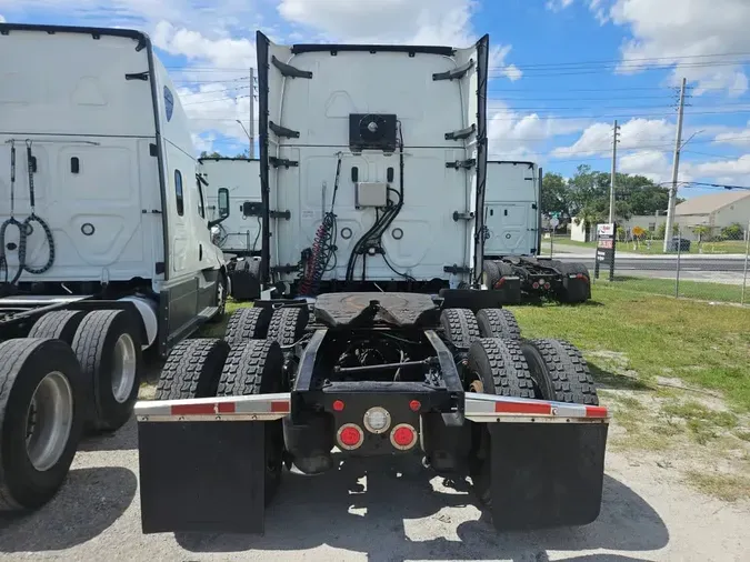 2019 FREIGHTLINER NEW CASCADIA PX12664