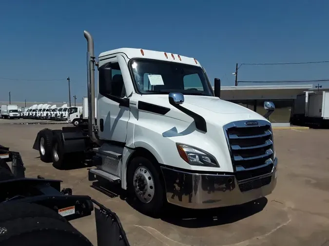 2021 FREIGHTLINER NEW CASCADIA PX12664
